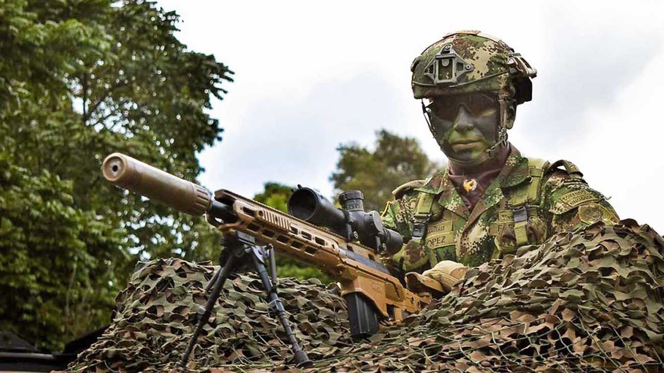 Petro da un giro en Colombia y lanza una operación militar contra los guerrilleros narcos