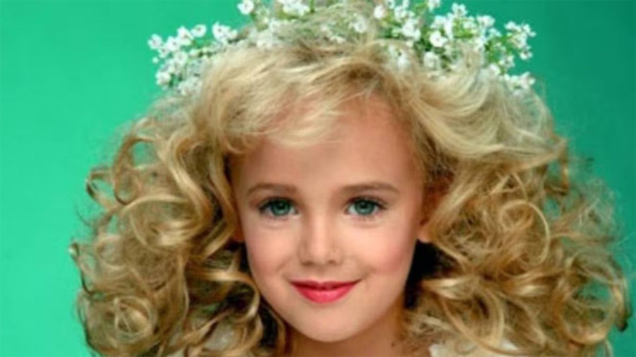 Qué pasó con JonBenét Ramsey: el nuevo documental de Netflix sobre el asesinato de una reina de belleza de seis años