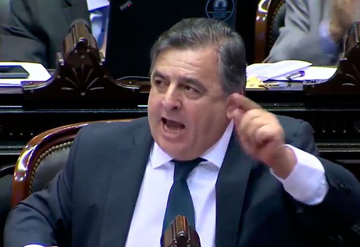 Mario Negri contra el "Pollo" Sobrero: "Están queriendo echar al Gobierno"