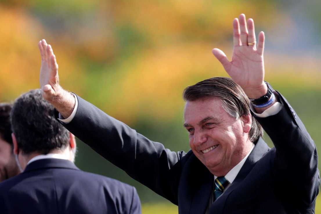 Nada detiene a Jair Bolsonaro: 52 por ciento de imagen positiva
