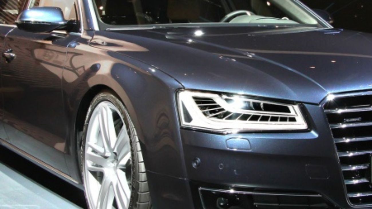 Impuesto a los autos de lujo: el Gobierno modificó el tributo, ¿desde qué monto se pagará por los 0 KM?