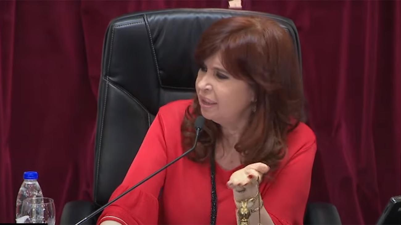 Cristina Kirchner contra la Corte: "Los golpes contra las instituciones ya no son como antaño"