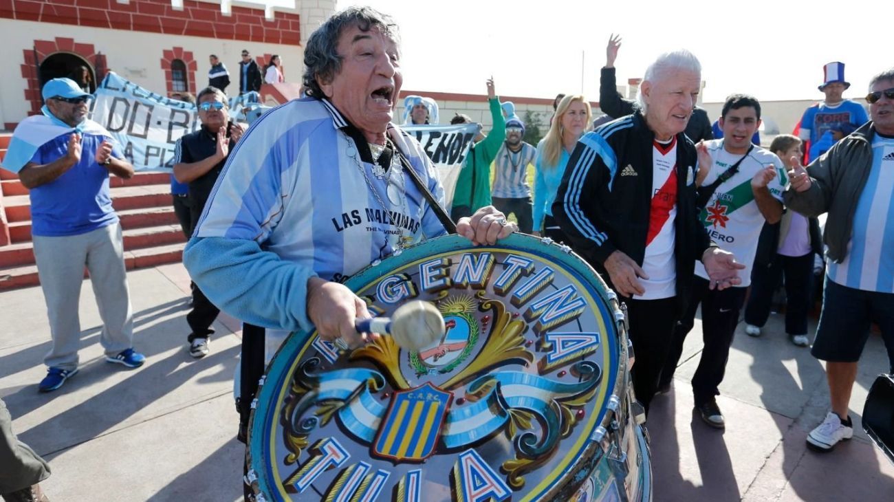 Internaron de urgencia a Tula, el famoso hincha de la Selección a quien Perón le regaló un bombo y estuvo en 13 mundiales
