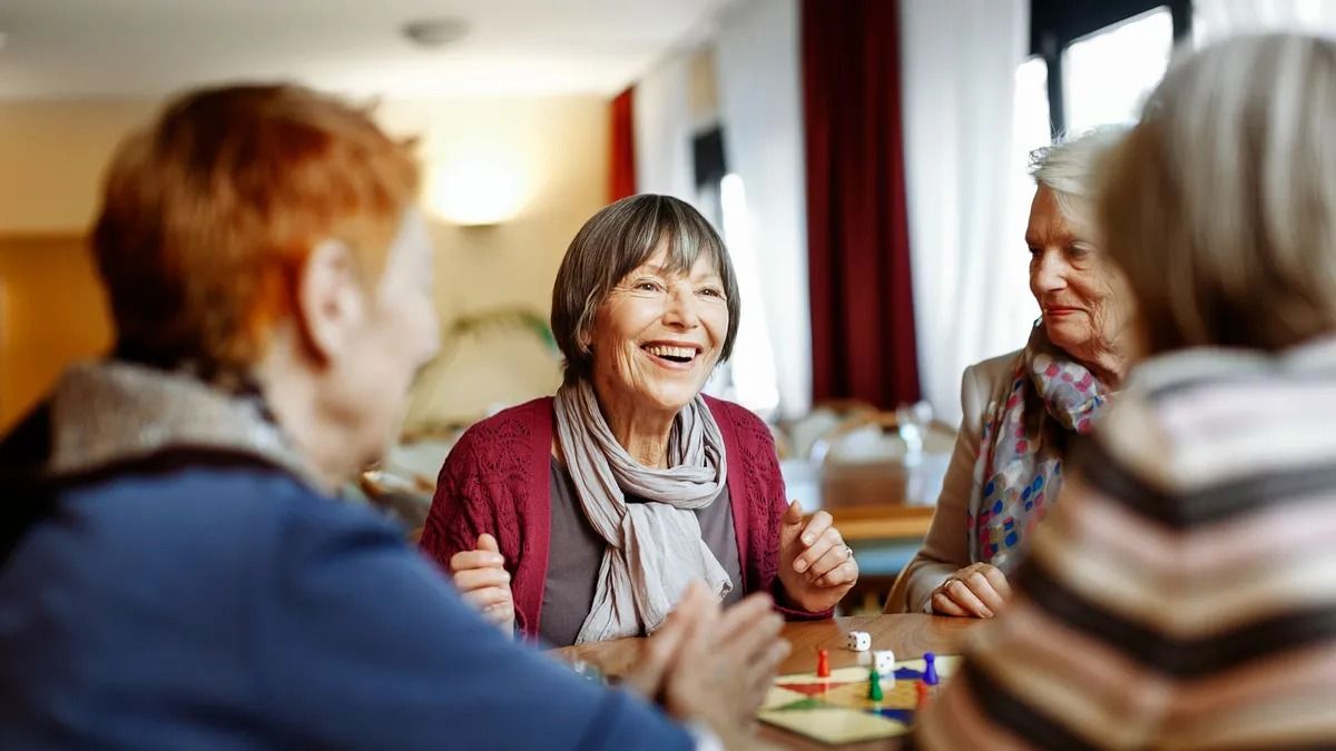 Crece la tendencia de vivir con amigas después de los 60