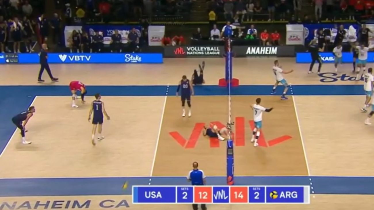 Épico: la selección de vóley levantó 5 match points y derrotó a EE.UU. en Anaheim