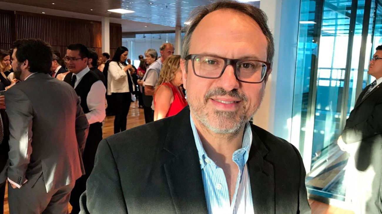Diego Valenzuela: "Javier Milei tuvo que cambiar para poner a Luis Caputo de ministro"
