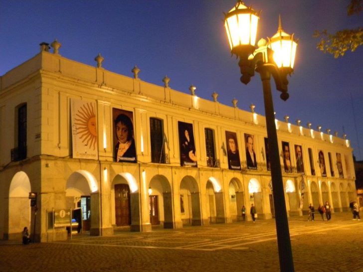 25 de Mayo: ¿Sin pacto con los gobernadores y con Milei en el Cabildo de Córdoba?