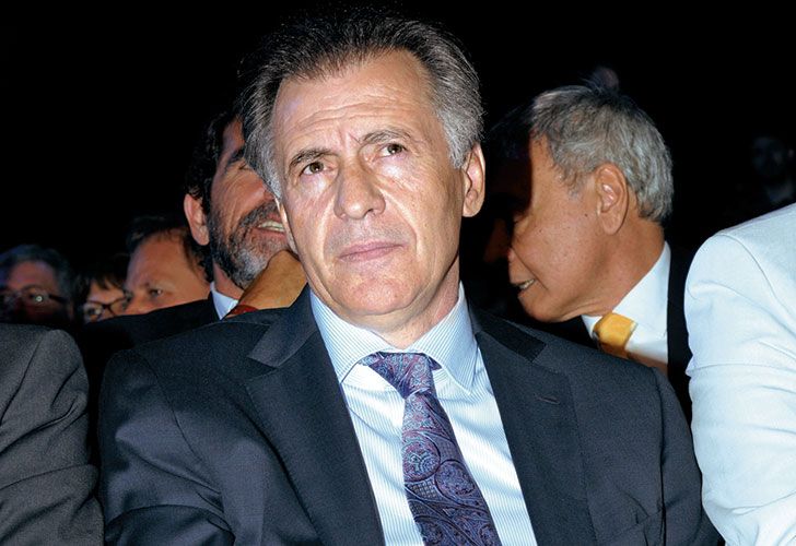 Avanza la venta de Finansur, el banco de Cristóbal López