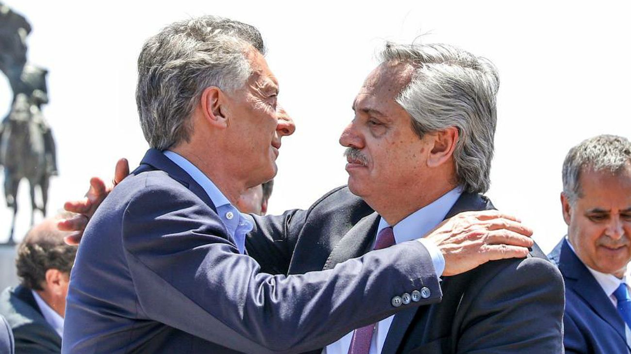 Para el Financial Times, Alberto recibió una herencia "tóxica" de Macri