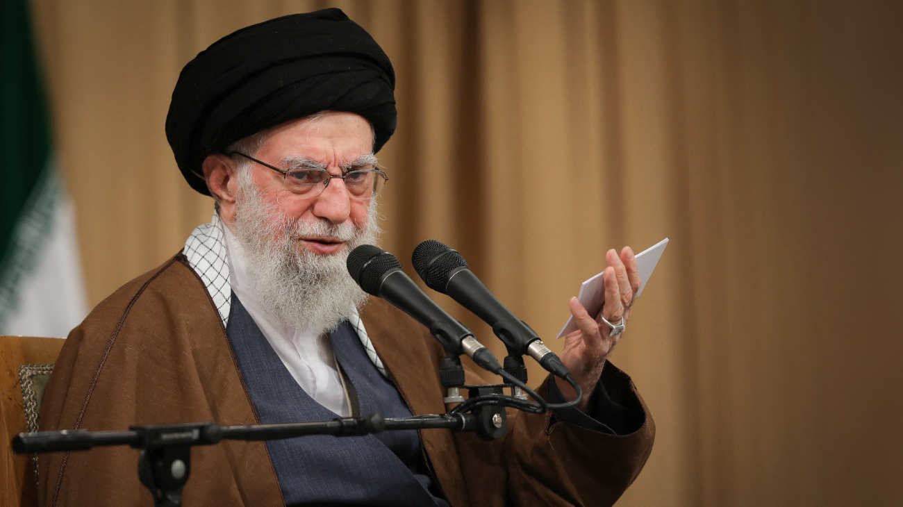 Continúan las protestas en Irán: el líder supremo advirtió que “no cederá”