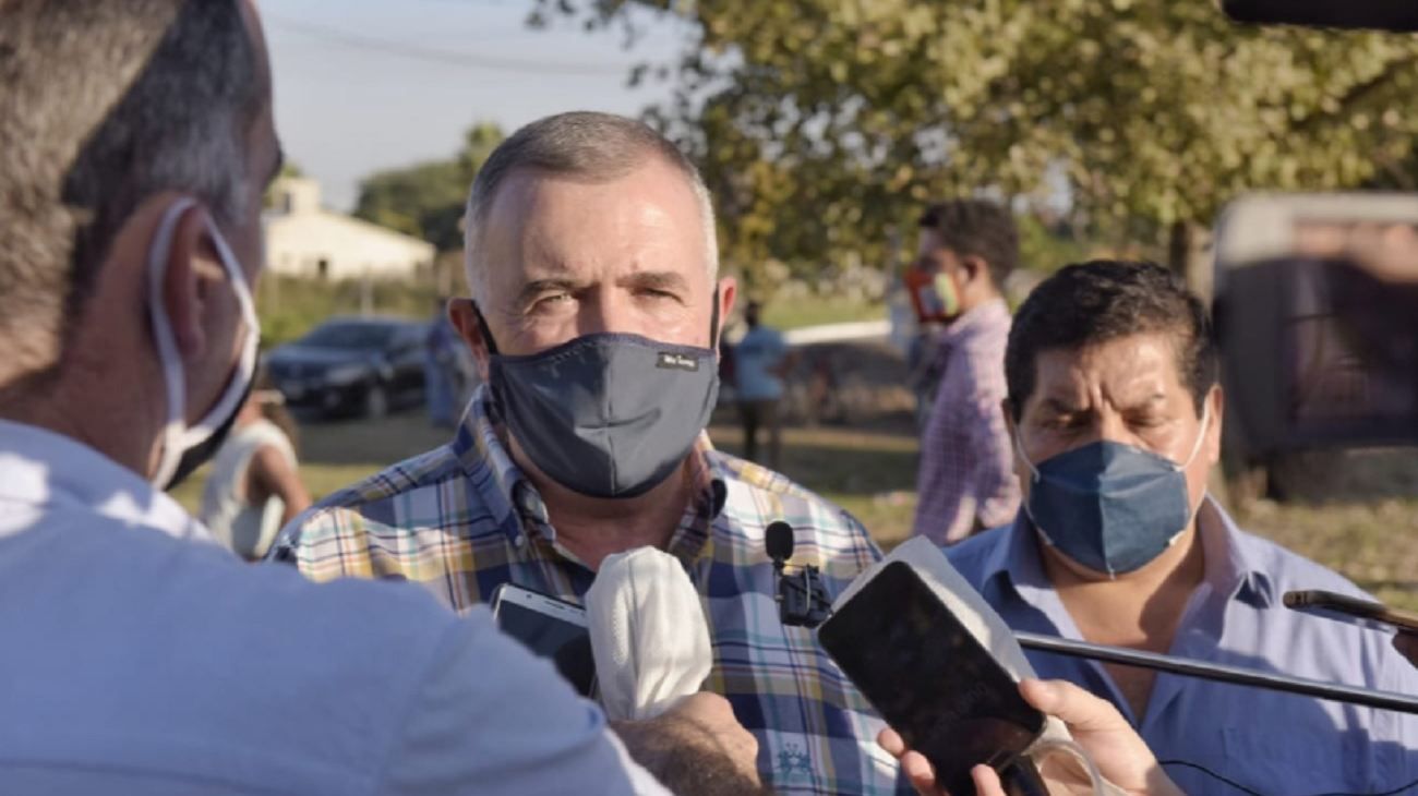 El vice de Manzur justificó el asado con funcionarios: "Estábamos trabajando"