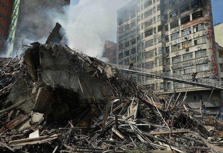 Varias personas siguen desaparecidas tras el derrumbe en Sao Paulo