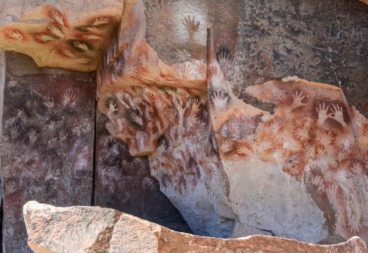 Donan a Santa Cruz las tierras que rodean a La Cueva de Las Manos