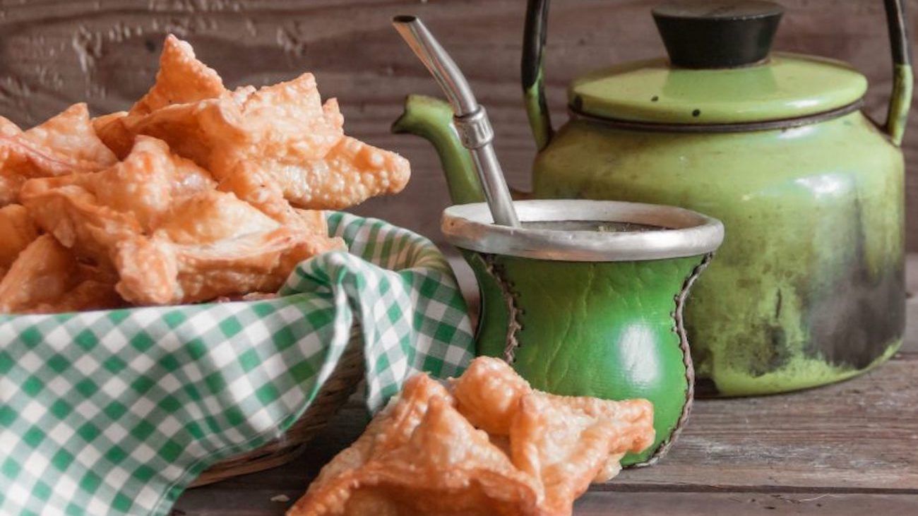 Los pastelitos del 25 de mayo cuestan el doble que hace un año: cómo prepararlos en casa