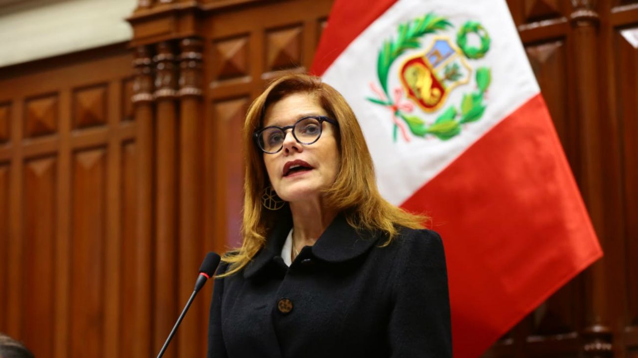 La renuncia de la vicepresidenta de Perú alivió el estancamiento político