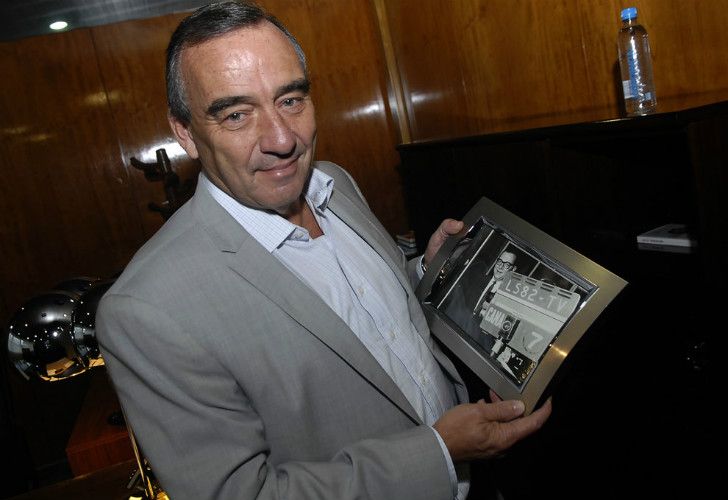 Tras el recorte, renuncia el director “ad honorem” de la TV Pública