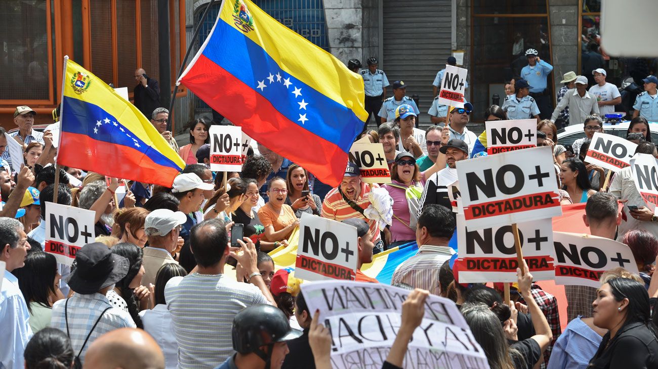 Capitalismos paridos a izquierda