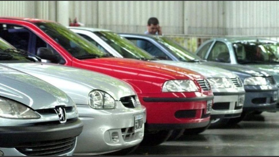 Cómo participar de la subasta de Pami y acceder a los autos, camionetas y ambulancias