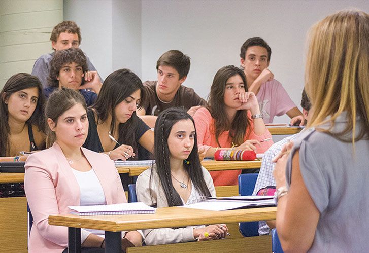Potenciar la carrera docente para enfrentar nuevos desafíos