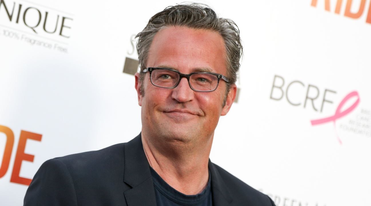 Según la Policía, podrían acusar a "varias" personas por la muerte de Matthew Perry