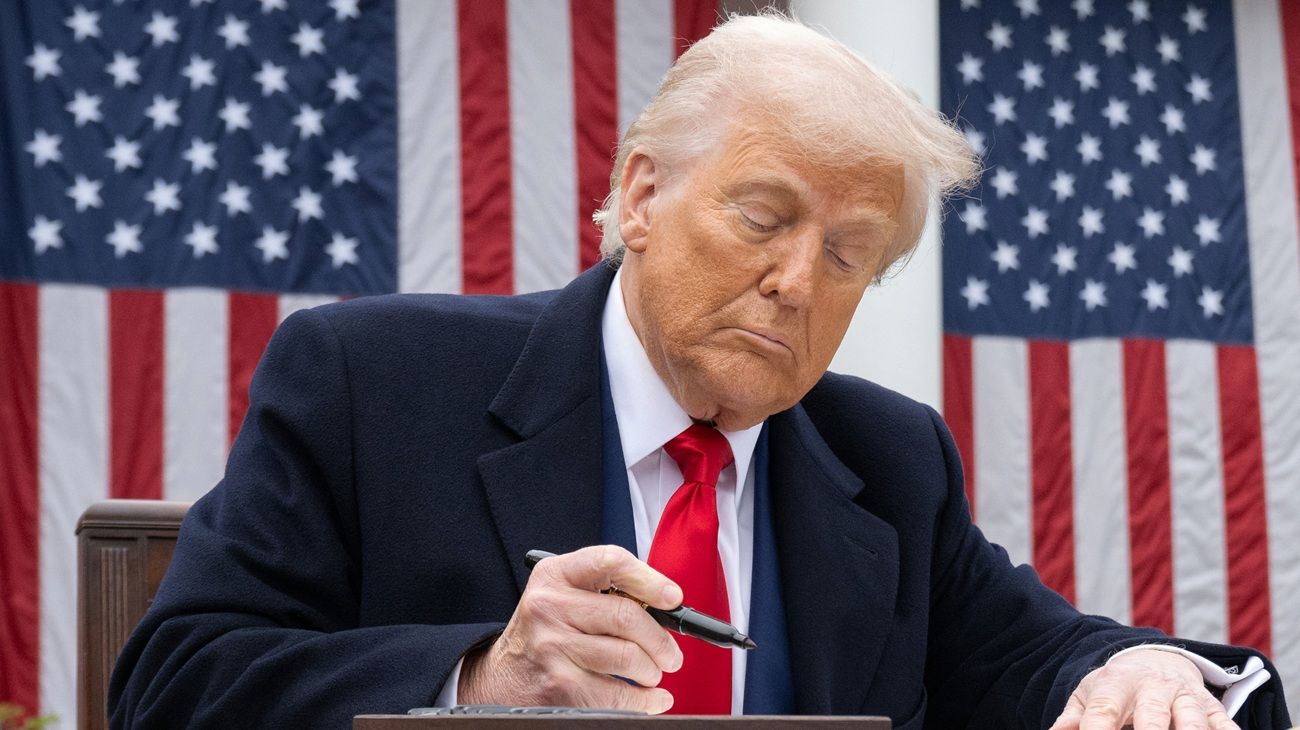 El mundo repudia los aranceles recíprocos impuestos por Donald Trump