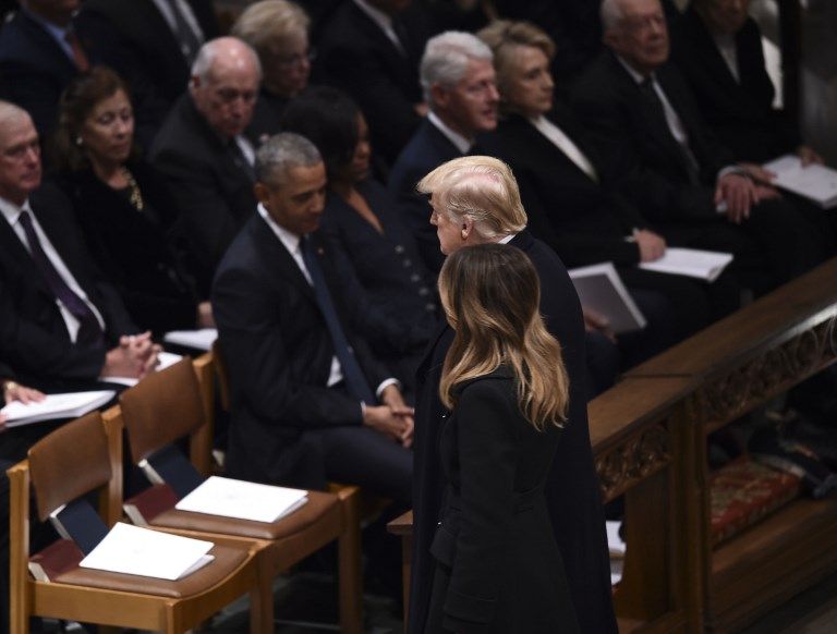 Video | Hillary y Trump se ignoraron olímpicamente en el funeral de George Bush