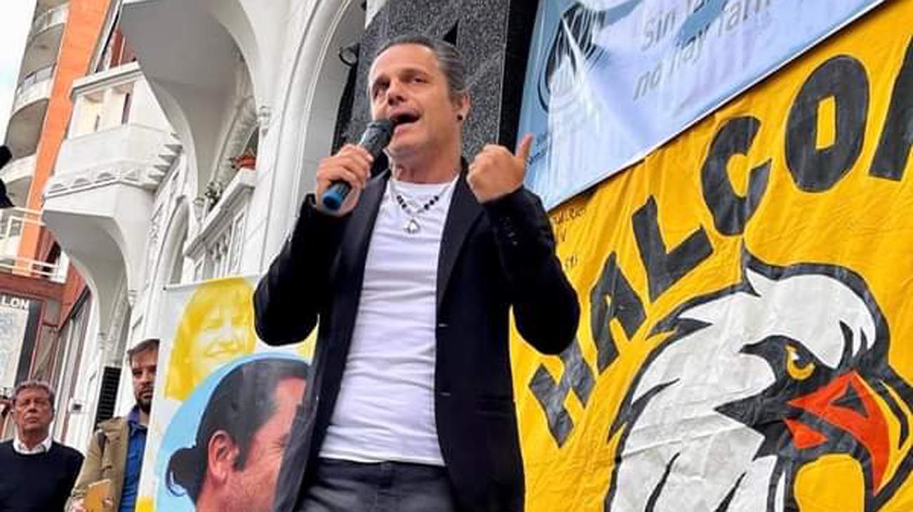 Marcelo Peretta prometió "canchas de pádel en plazas y escuelas" si gana las elecciones porteñas