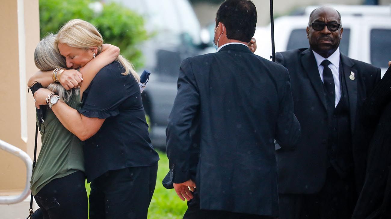 Derrumbe en Miami: la cifra de muertos creció a 36 y el ciclón Elsa complica la búsqueda