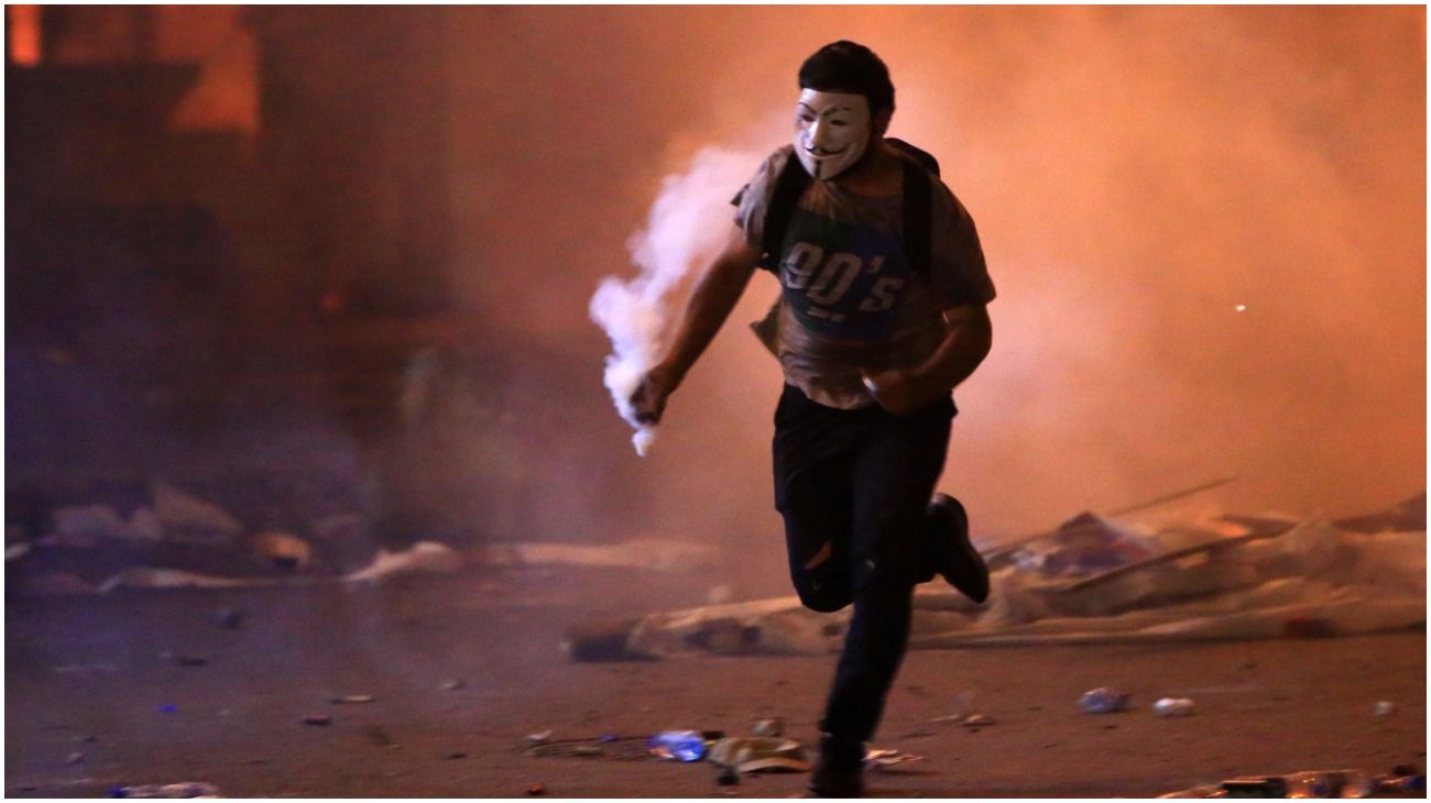 Fuertes protestas en Líbano por un proyecto para cobrar las llamadas de Whatsapp