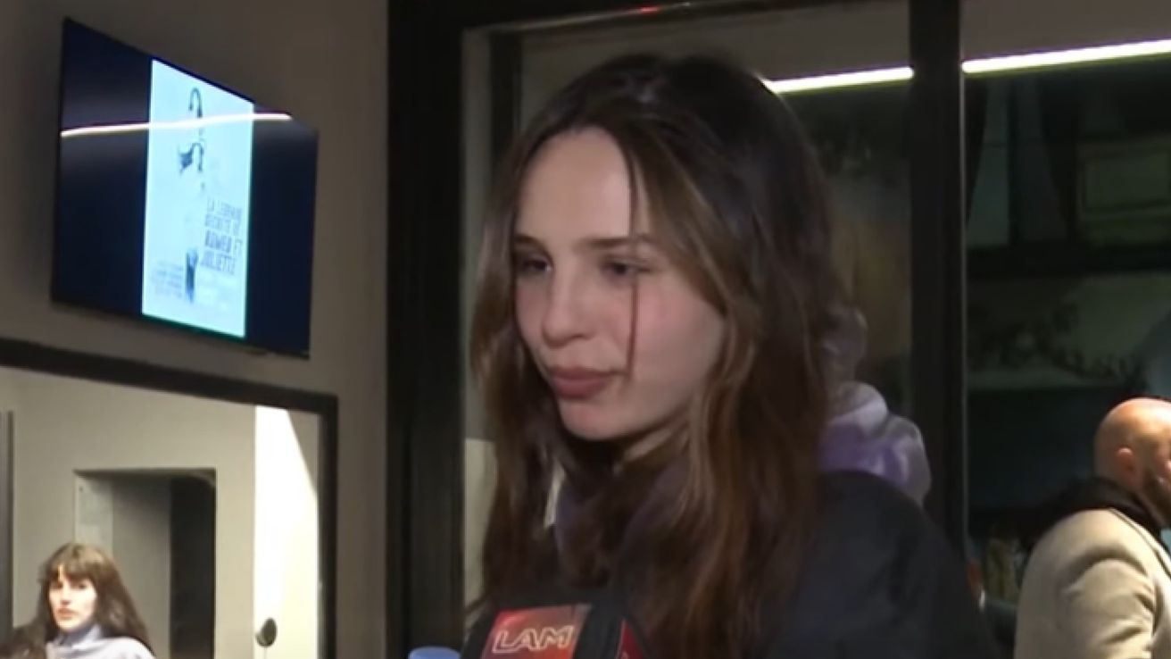 Juanita Tinelli, otra hija de un famoso que abandona el país