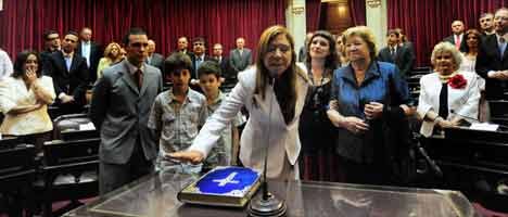 Los senadores que desataron las sospechas del shopping