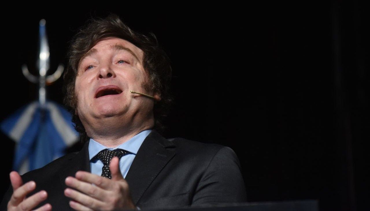 El plan de dolarización de Javier Milei y los riesgos que trae su anuncio