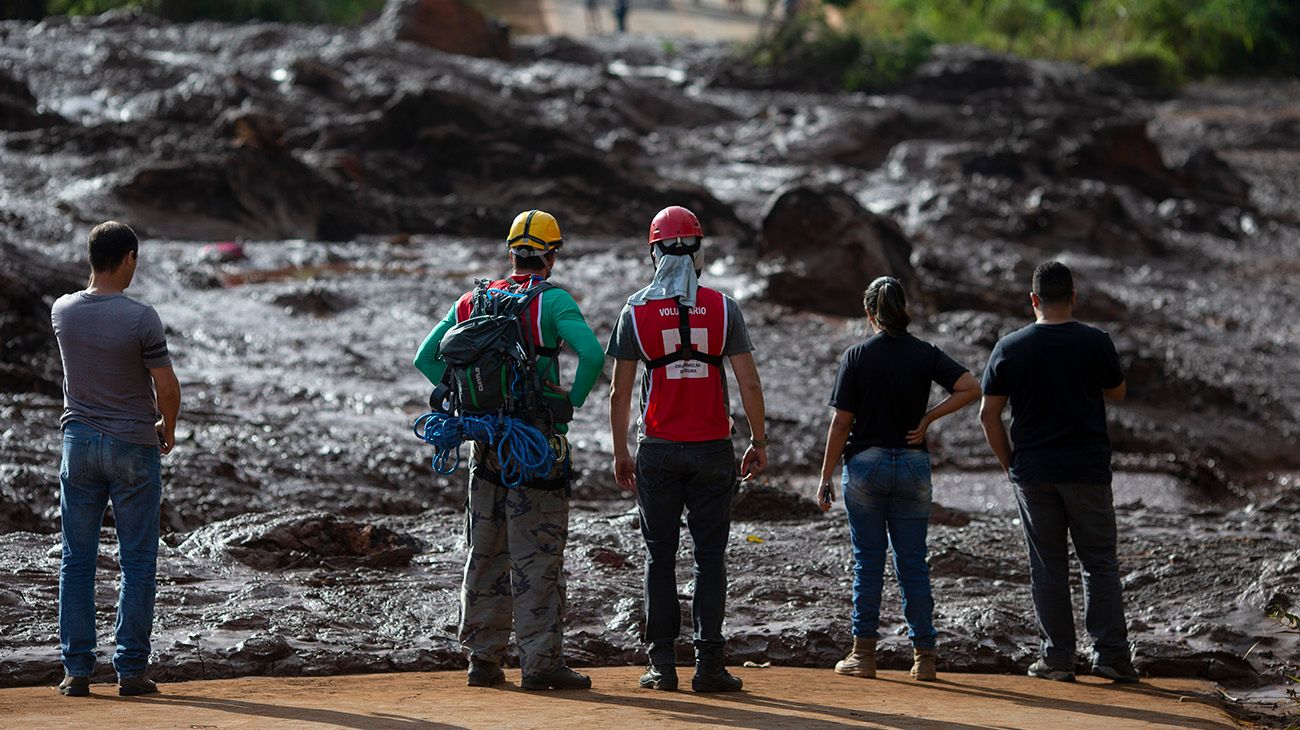 El número de muertos de tragedia minera en Brasil subió a 110