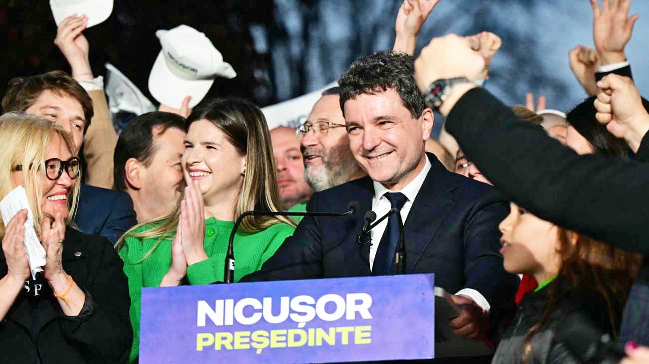 Los candidatos pro-europeos triunfan en Rumania y Polonia