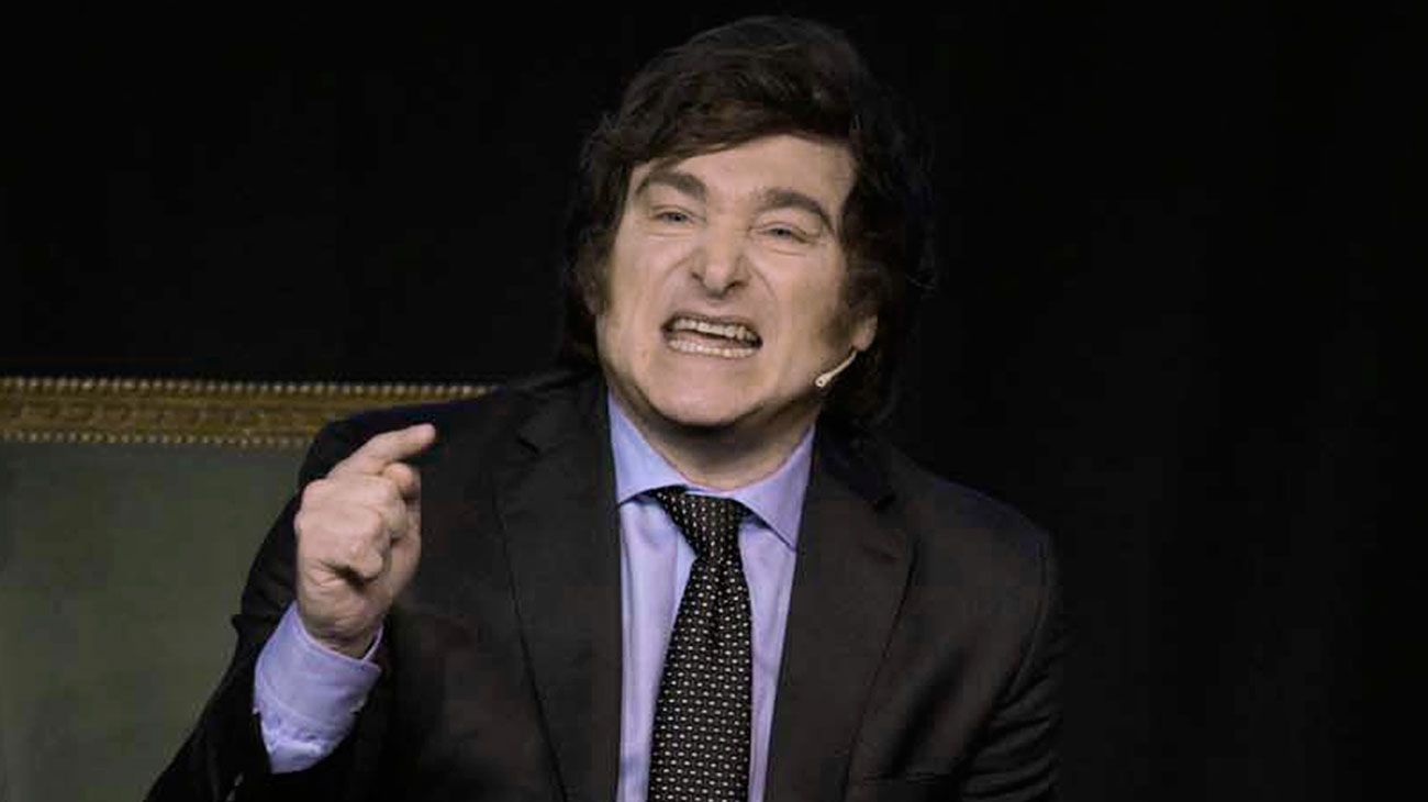 Javier Milei dijo que impulsará una ley para penar a funcionarios que emitan pesos