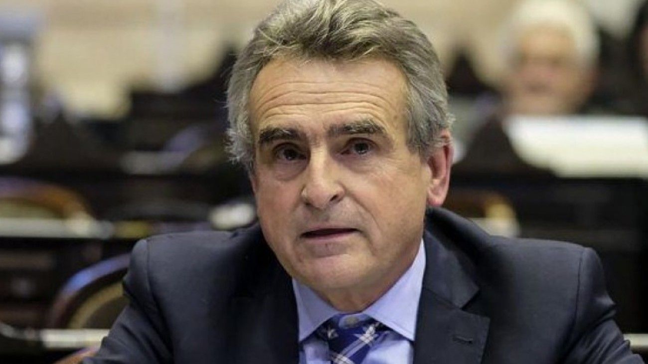 Agustín Rossi: "Ir a las PASO con un solo candidato es un error"