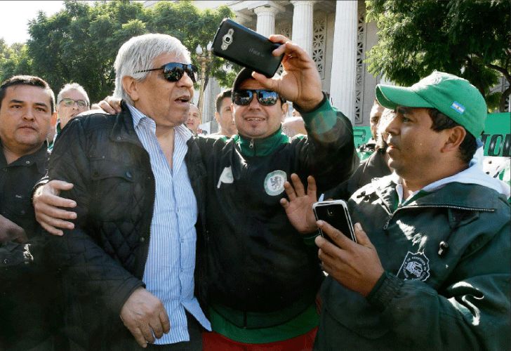 Hugo Moyano, presiona a la CGT: "La paritaria está superando la cifra del 40%"