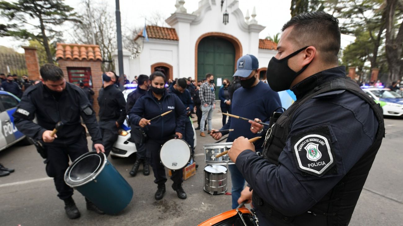 Inaceptable: el reclamo de la policía bonaerense no es salarial, es político e ilegal