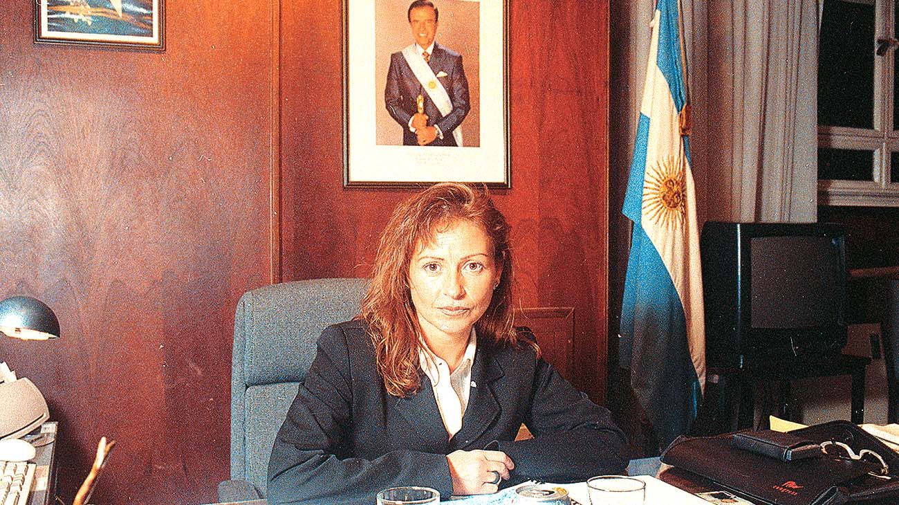 Designaron a Claudia Bello, ex funcionaria menemista, como directora en ARSAT