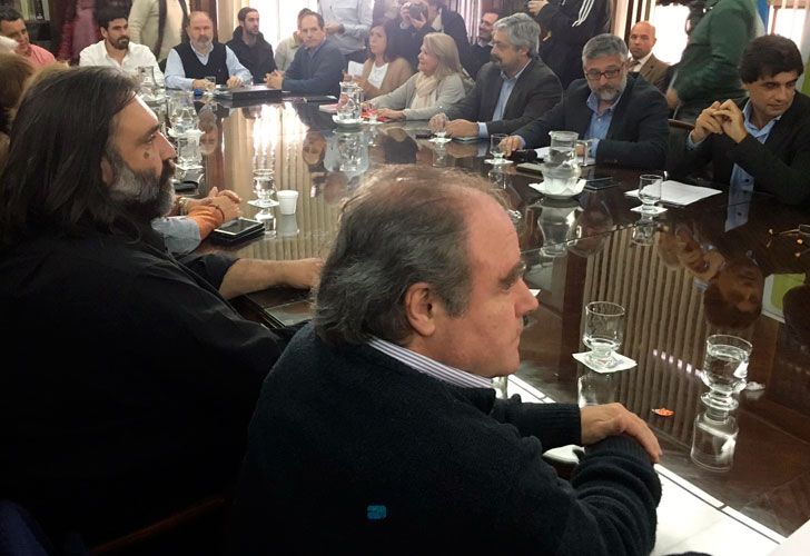 Vidal mejoró la oferta y los docentes le responderán el martes