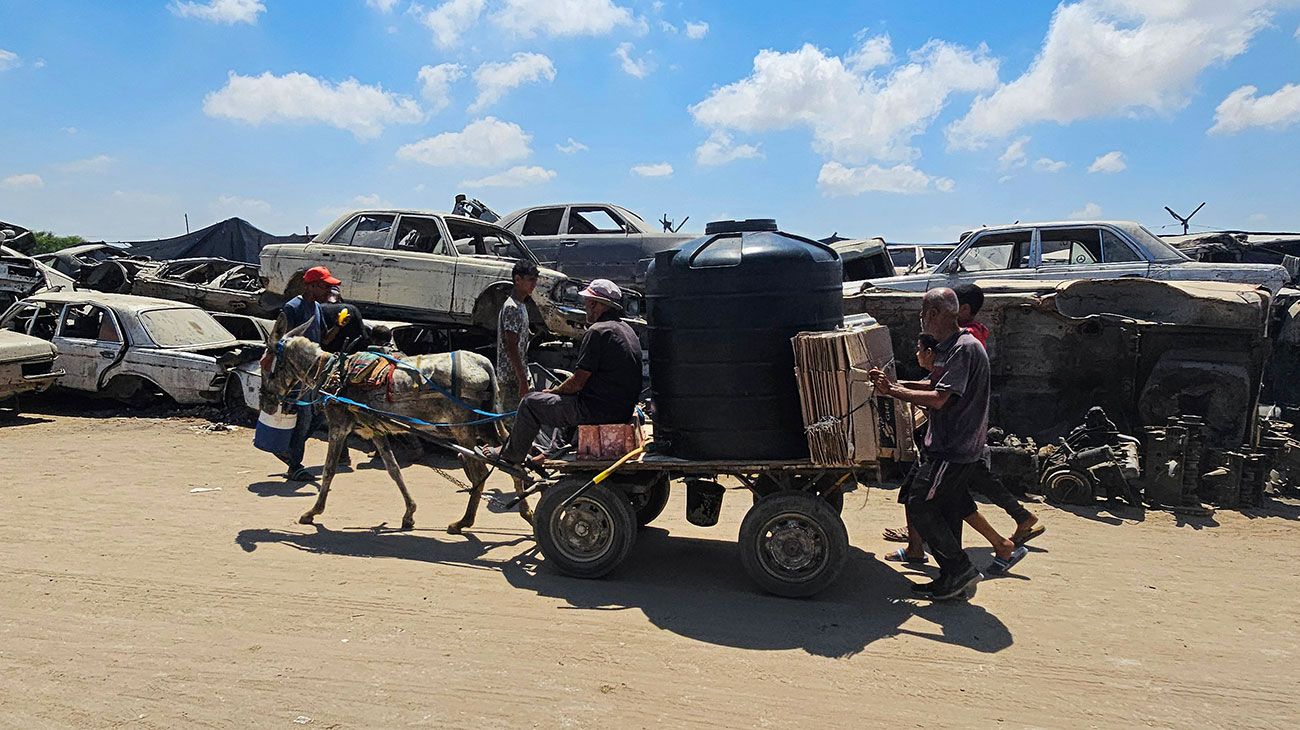 Israel ordena evacuaciones en Gaza y deja al menos 70 muertos cerca de centros de ayuda