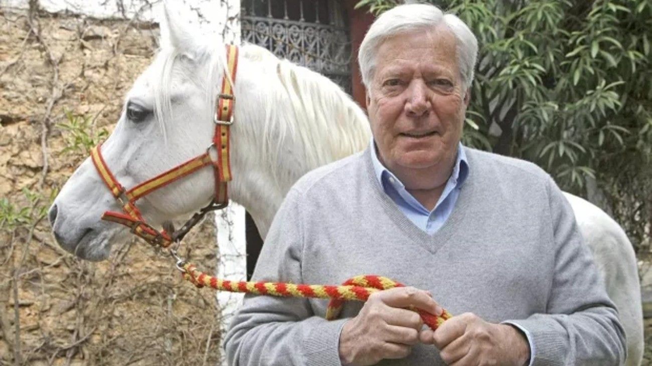 Quién es Nicolas Puech, el multimillonario suizo que quiere dejar su fortuna a su jardinero