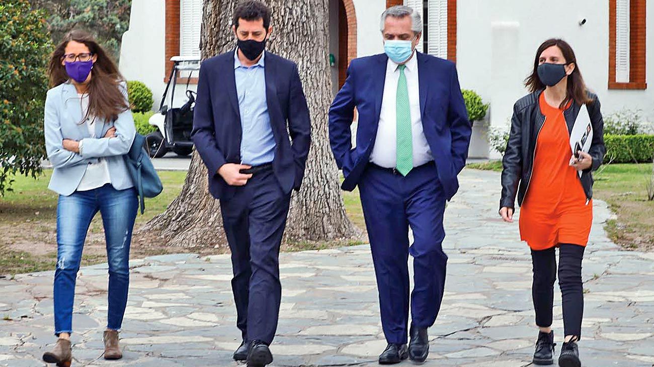 El Gobierno ajusta su gestión y acelera en la campaña rumbo a 2021