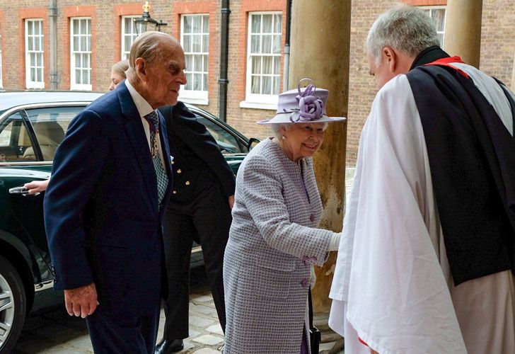 El esposo de la reina Isabel II se "jubila" a los 95 años