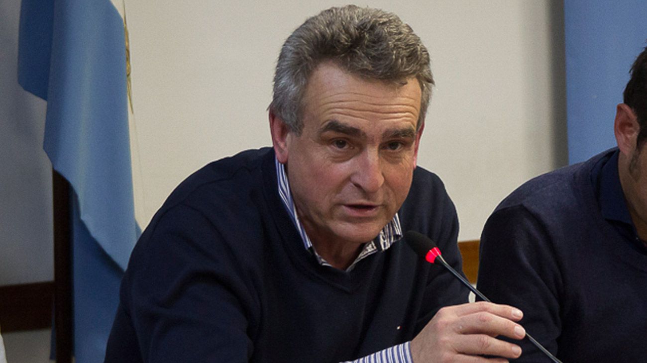 Rossi presentará un proyecto contra la reglamentación de las armas de fuego