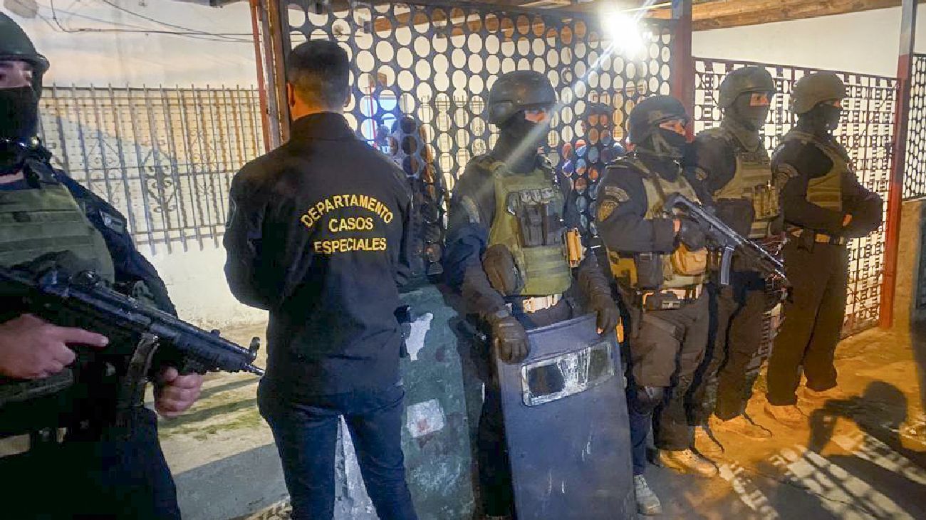 "Siempre del lado de los chorros": dirigentes del FdT y JxC repudiaron la detención de los choferes