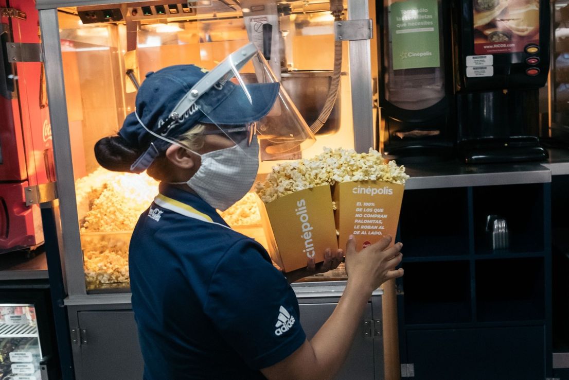 Cinépolis busca dinero para relanzar sus salas de cines luego de la pandemia