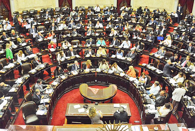 Daer avaló la estrategia de debatir paso a paso la reforma laboral