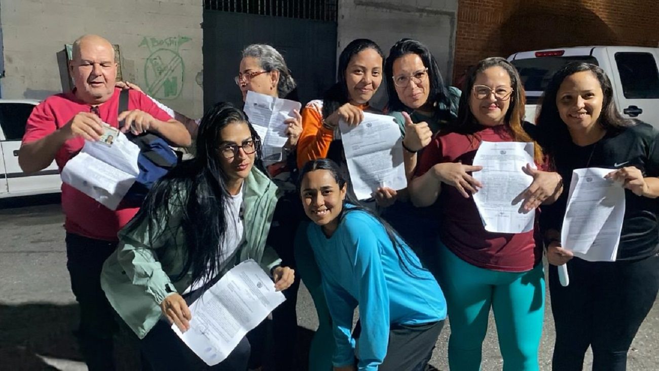 El gobierno de Venezuela liberó a 24 presos políticos en un operativo nocturno