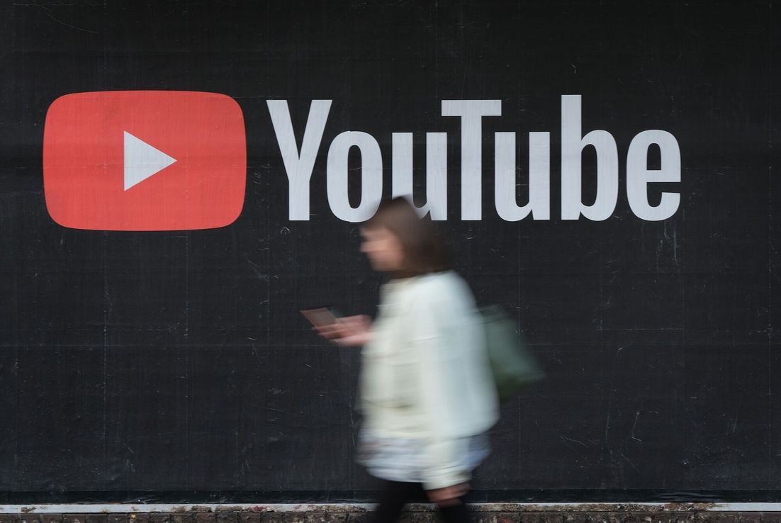 YouTube anuncia que marcará automáticamente el contenido generado por inteligencia artificial
